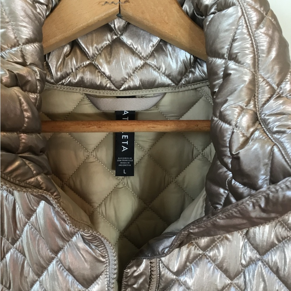 Athleta Whisper Featherless Quilted Metallic Gold Jacket - Picture 5 of 8